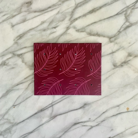 *SOLD* Empty Magnetic Palette (Nest) - Picture 2 of 4